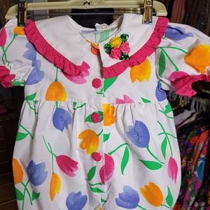 Sold VINTAGE FLORAL PRINT PUFF SLEEVE ROMPER